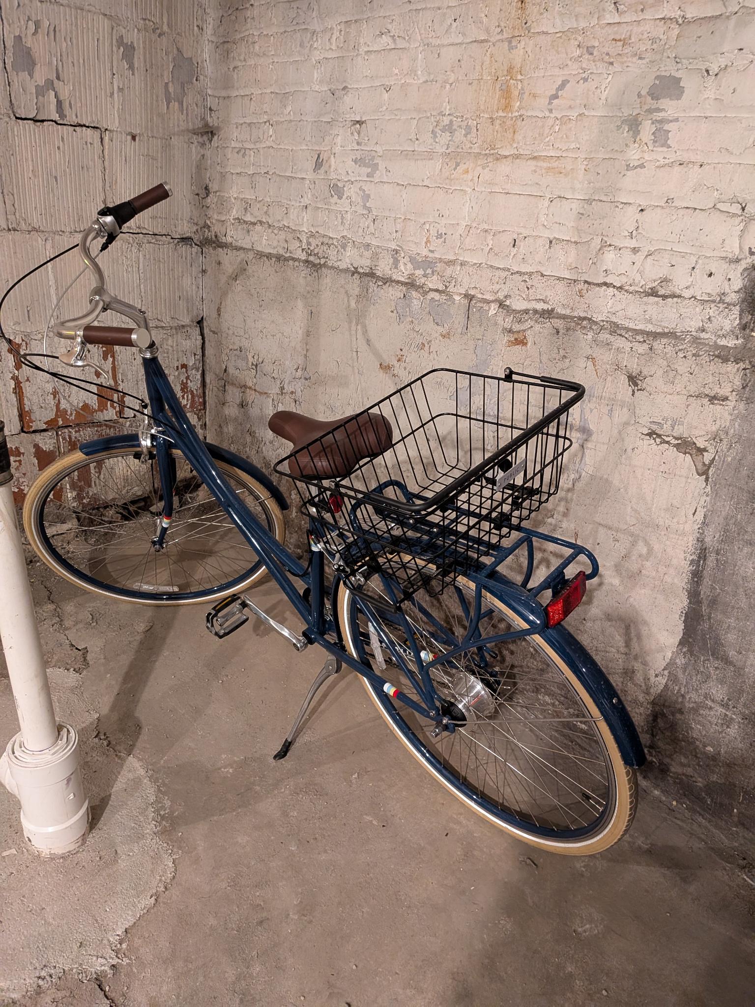 C7i Public Bike